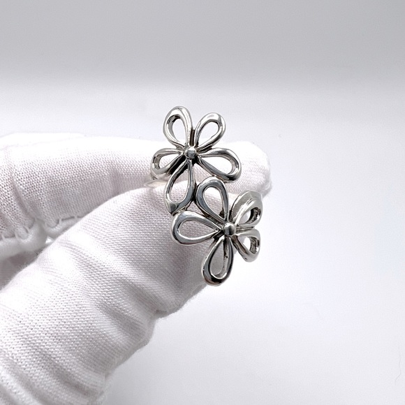 .925 Sterling Silver Double Flower Ring - Picture 17 of 17